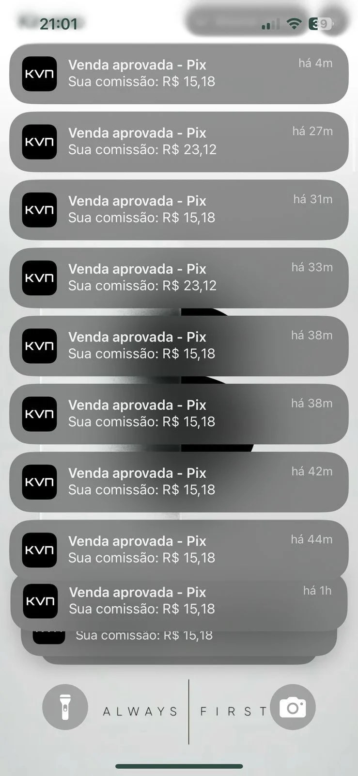 Tela de bloqueio cheia de notificações de venda aprovada no Pix, com comissões de R$ 15,18 e R$ 23,12